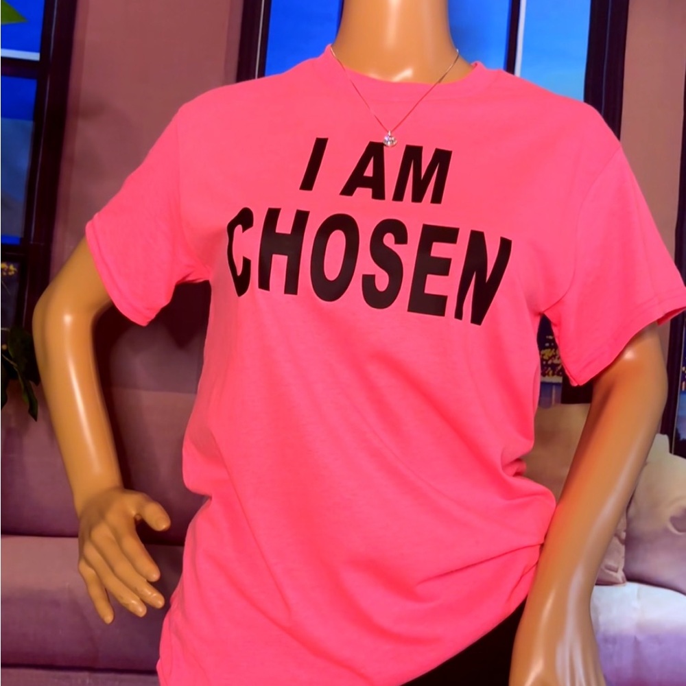Pink Graphic Tee - I AM CHOSEN